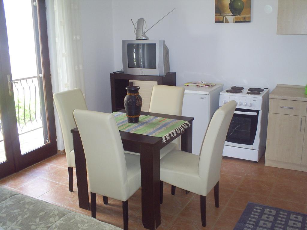 Apartmani Dado Ulcinj Bagian luar foto